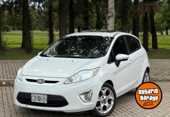 Autos - Ford Fiesta kinetic 2013 Nafta 220000Km - En Venta