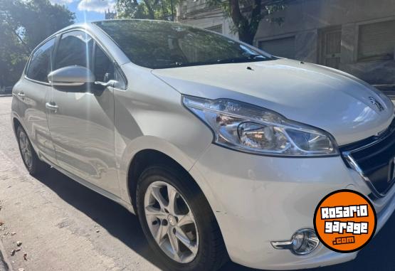 Autos - Peugeot 208 2016 Nafta 100000Km - En Venta