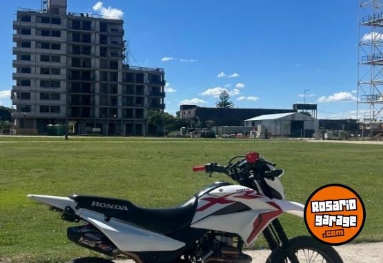Motos - Honda XR 2023 Nafta 23000Km - En Venta