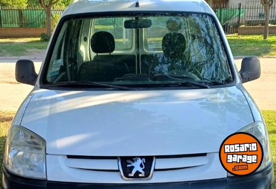 Utilitarios - Peugeot Partner 2010 Nafta 194000Km - En Venta