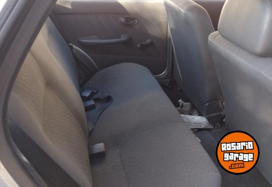 Autos - Fiat Siena 2006 GNC 100000Km - En Venta