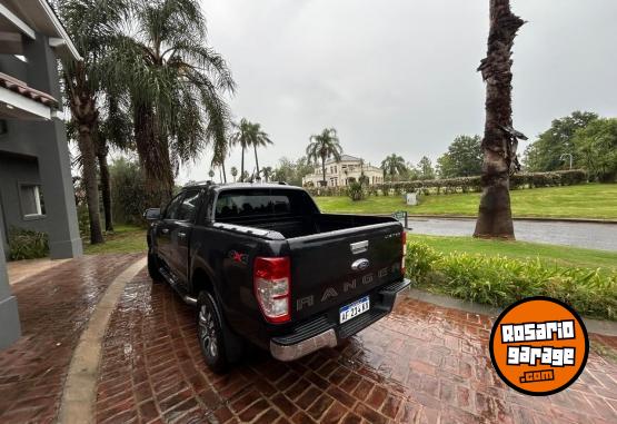 Camionetas - Ford RANGER LIMITED  3.2 full 2022 Diesel 30000Km - En Venta