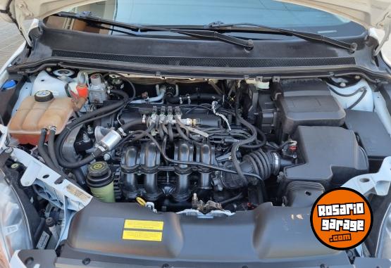 Autos - Ford Focus exe trend 1.6 2013 GNC 137000Km - En Venta