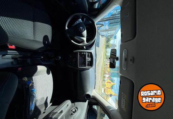 Autos - Nissan versa 2019 Nafta 64000Km - En Venta