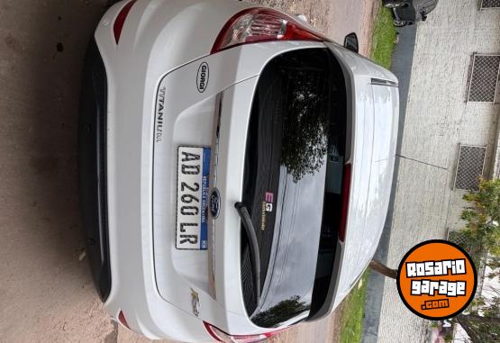 Autos - Ford Fiesta 2018 Nafta 19000Km - En Venta