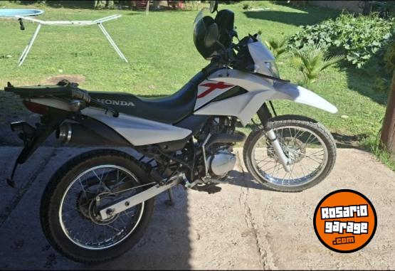 Motos - Honda Xr150 2022 Nafta 40000Km - En Venta