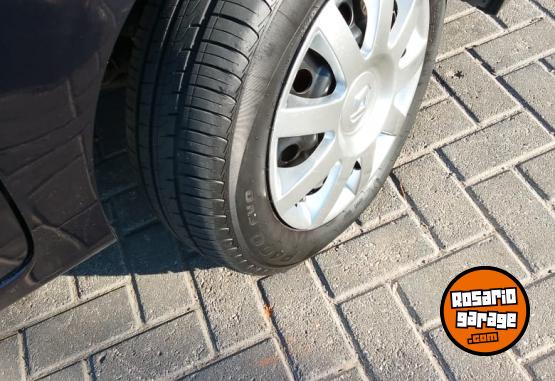 Autos - Renault 1.2 Authentic Pack 1 2012 Nafta 142300Km - En Venta