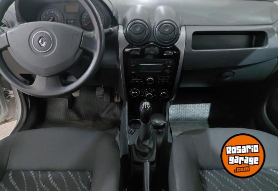 Autos - Renault Logan expresión pk1 2013 GNC 99000Km - En Venta