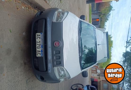 Utilitarios - Fiat Fiorino 2017 GNC 125000Km - En Venta