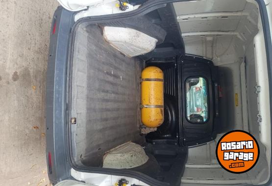 Utilitarios - Fiat Fiorino 2017 GNC 125000Km - En Venta