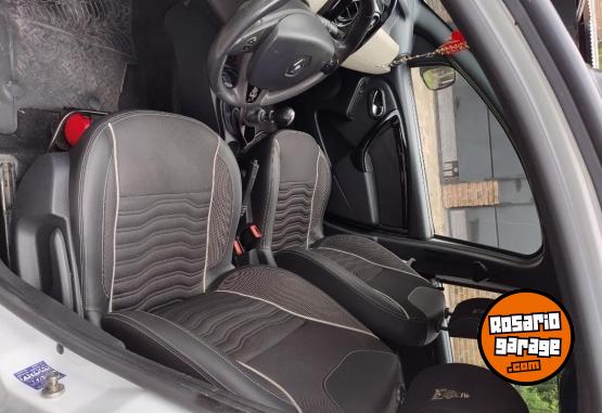 Autos - Renault Duster Dakar 2018 Nafta 96000Km - En Venta