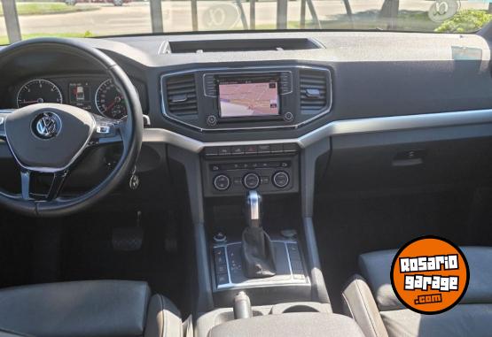 Camionetas - Volkswagen Amarok v6 highline 2023 Diesel 79000Km - En Venta