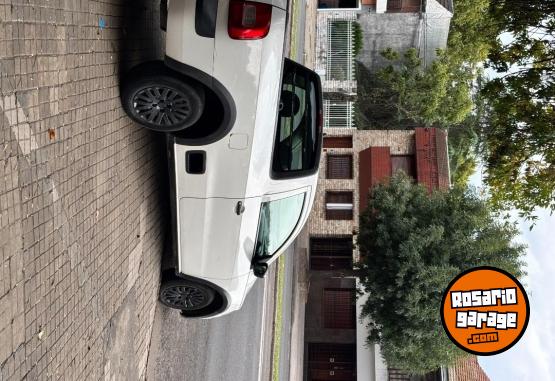 Camionetas - Volkswagen Saveiro 2013 Nafta 250000Km - En Venta