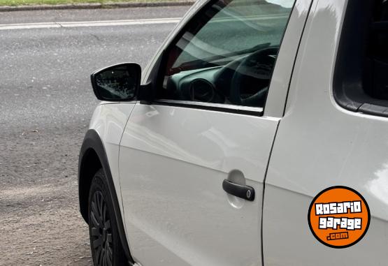 Camionetas - Volkswagen Saveiro 2013 Nafta 250000Km - En Venta