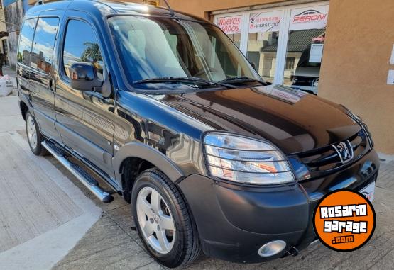 Utilitarios - Peugeot Partner Patagonica hdi 2017 Diesel 115000Km - En Venta