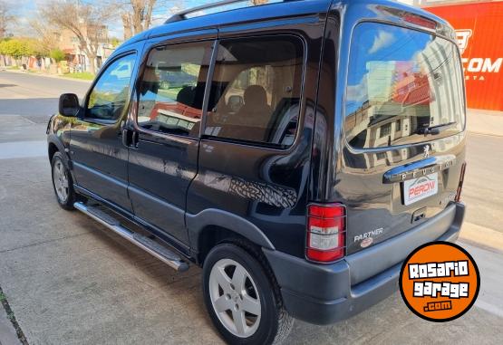 Utilitarios - Peugeot Partner Patagonica hdi 2017 Diesel 115000Km - En Venta