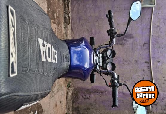 Motos - Honda Titan esd 150 2015 Nafta 50000Km - En Venta