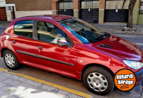 Autos - Peugeot 206 2004 Nafta 186500Km - En Venta