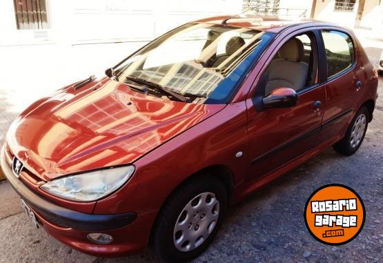 Autos - Peugeot 206 2004 Nafta 186500Km - En Venta