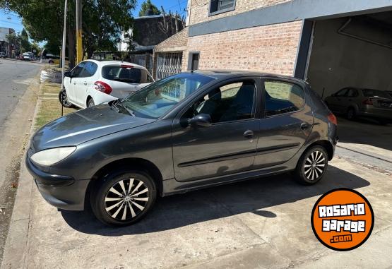 Autos - Peugeot 206 gol 2011 Nafta 111111Km - En Venta