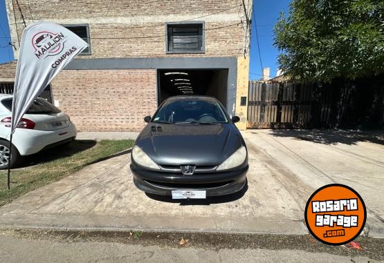 Autos - Peugeot 206 gol 2011 Nafta 111111Km - En Venta