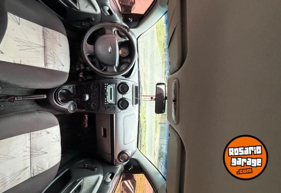 Autos - Ford Fiesta 2009 GNC 220000Km - En Venta