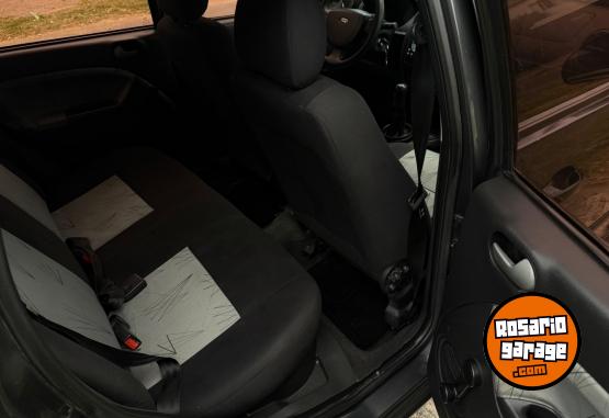 Autos - Ford Fiesta 2009 GNC 220000Km - En Venta
