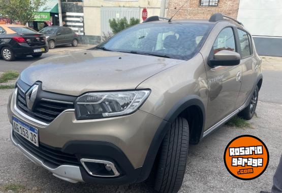 Autos - Renault Stepway 2023 GNC 32000Km - En Venta