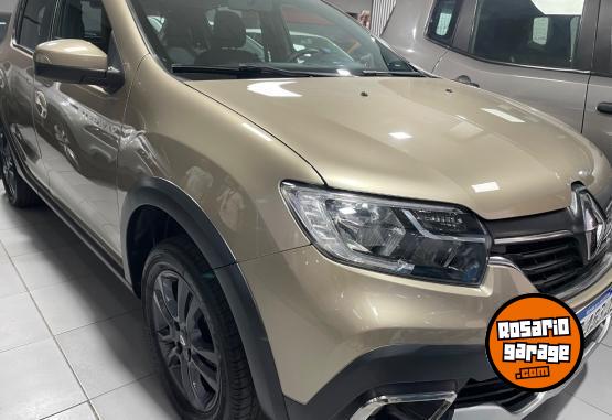 Autos - Renault Stepway 2023 GNC 32000Km - En Venta