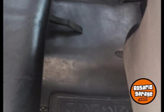 Camionetas - Toyota Hilux 4x2 D/X 2018 Diesel 128500Km - En Venta