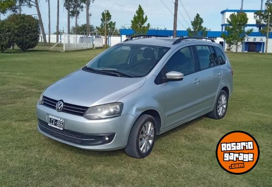 Autos - Volkswagen SURAN 1.6 manual HighLine 2012 Nafta 150000Km - En Venta