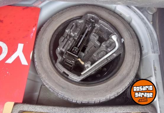 Autos - Volkswagen SURAN 1.6 manual HighLine 2012 Nafta 150000Km - En Venta