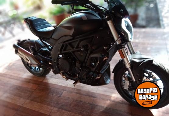 Motos - Benelli 502 c 2023 Nafta 1000Km - En Venta