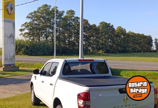 Camionetas - Renault Alaskan Emotion 4x2 2023 Diesel 99500Km - En Venta