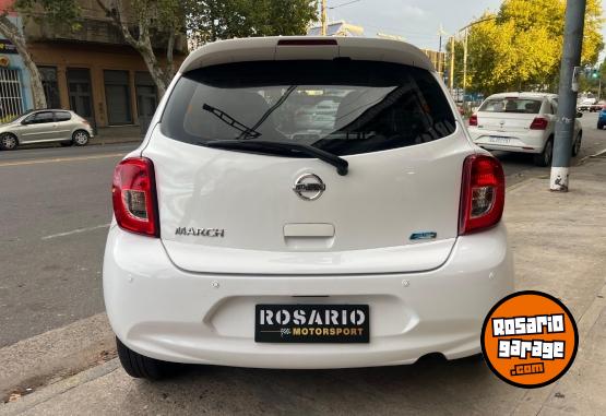 Autos - Nissan March 2015 Nafta 120000Km - En Venta