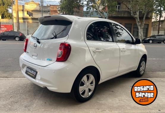 Autos - Nissan March 2015 Nafta 120000Km - En Venta