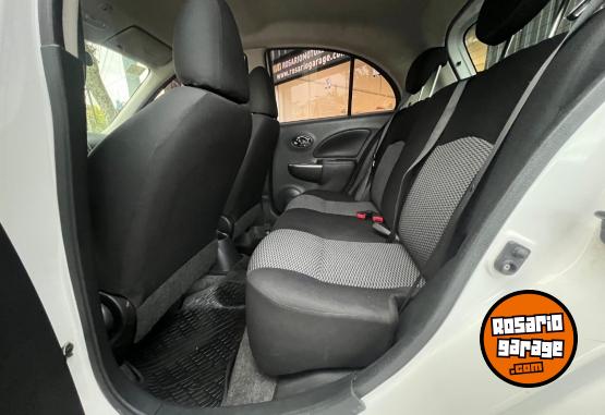 Autos - Nissan March 2015 Nafta 120000Km - En Venta