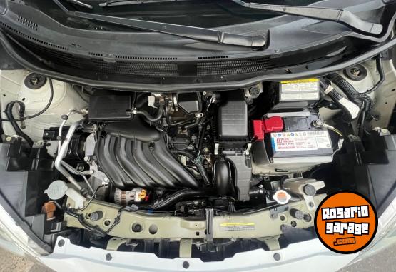 Autos - Nissan March 2015 Nafta 120000Km - En Venta