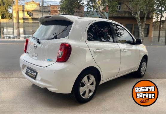 Autos - Nissan March 2015 Nafta 120000Km - En Venta