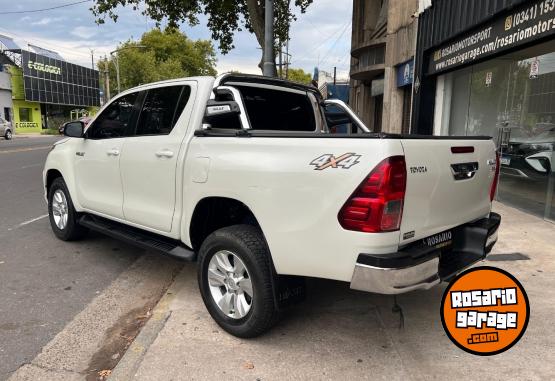 Camionetas - Toyota Hilux SRV 2020 Diesel  - En Venta