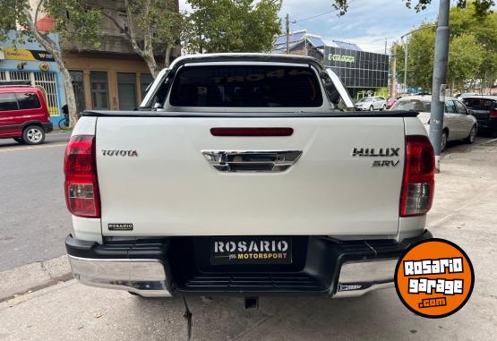Camionetas - Toyota Hilux SRV 2020 Diesel  - En Venta