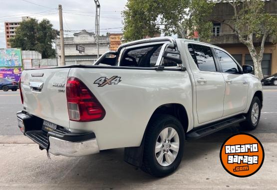 Camionetas - Toyota Hilux SRV 2020 Diesel  - En Venta