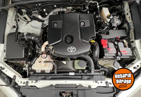 Camionetas - Toyota Hilux SRV 2020 Diesel  - En Venta