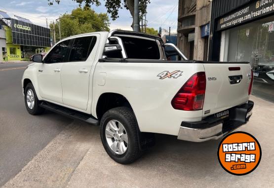 Camionetas - Toyota Hilux SRV 2020 Diesel - En Venta