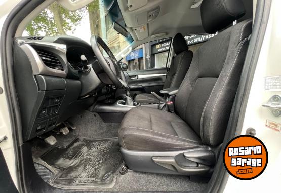 Camionetas - Toyota Hilux SRV 2020 Diesel - En Venta