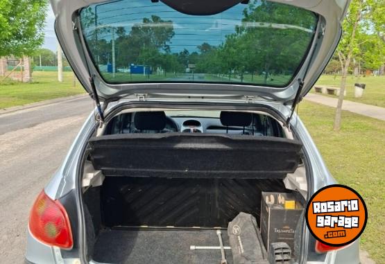 Autos - Peugeot 206 generation 2011 Nafta 145000Km - En Venta