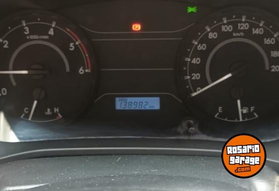 Camionetas - Toyota Hilux D/C DX 2.4 TDI 2017 Diesel 140000Km - En Venta