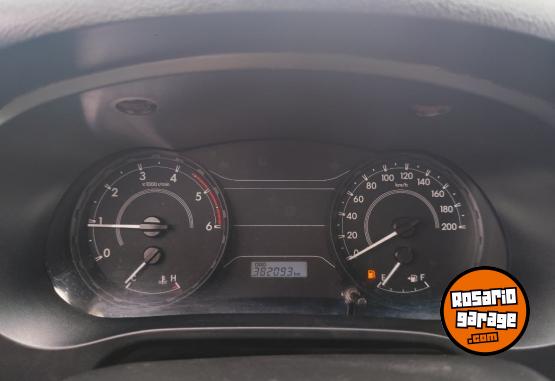 Camionetas - Toyota Hilux DC DX 2.4 TDI MT 2019 Diesel 382000Km - En Venta