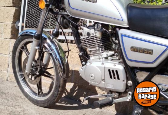 Motos - Suzuki GN 125 2017 Nafta 30030Km - En Venta