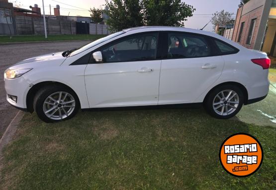 Autos - Ford Focus SE 2015 Nafta 166000Km - En Venta